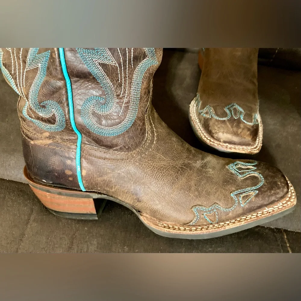 Ariat Caballera Western Boot with Turquoise accents - Picture 12 of 16